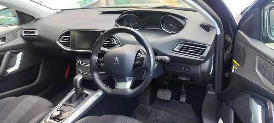 Peugeot 308 2018 Station wagon Sport image 9