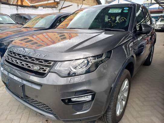 Land rover discovery image 3