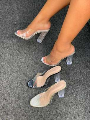Ladies heels image 3