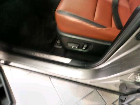 Lexus NX300t grey image 6