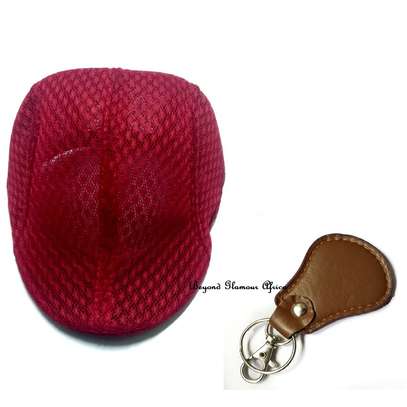 Mens Red Mesh Cap with keyholder image 1