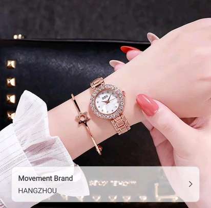 Hot luxury women Watches Simple bracelet dress watch image 4