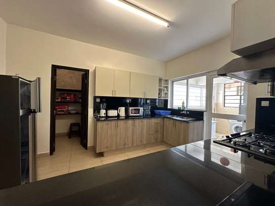 Serviced 3 Bed Apartment with En Suite in Kilimani image 13