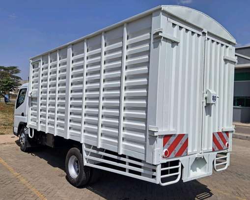 MITSUBISHI FUSO CANTER image 4