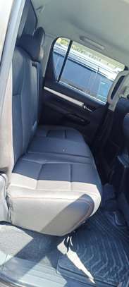 Toyota Hilux Double cabin 2017 4x4 image 8