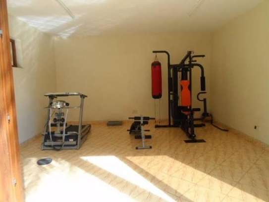 Furnished 3 Bed Apartment with En Suite at Area image 4