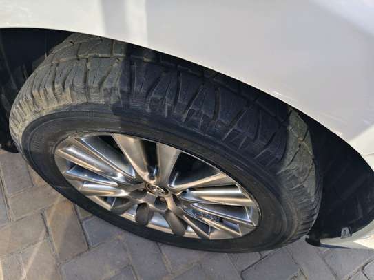 TOYOTA HARRIER HYBRID,YEAR 2016,2WD image 13