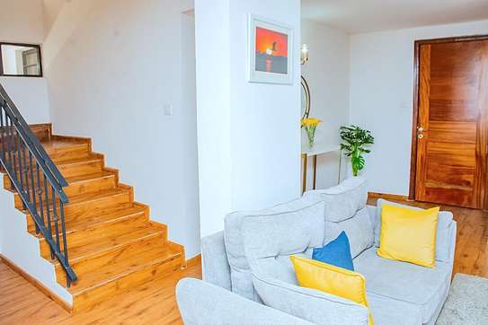 Serviced 4 Bed Apartment with En Suite at Riverside image 19