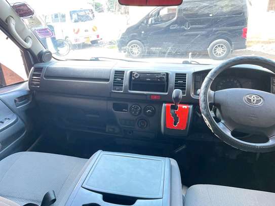 TOYOTA HIACE 7L 2015MODEL AUTO DIESEL image 10