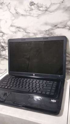HP 2000 notebook laptop image 1