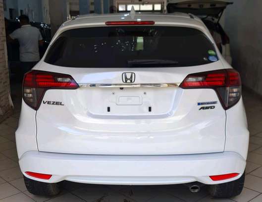 Honda vezel AWD hybrid image 8