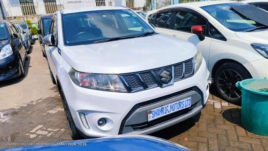 Suzuki Escudo 2018 White image 3