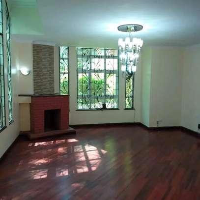 5 Bed House with En Suite in Lavington image 10