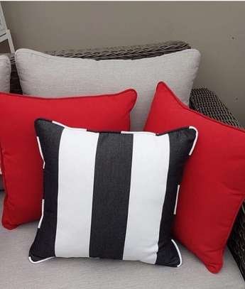 throw pillows  for your sofa image 7