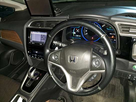 Honda fit shuttle image 7