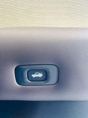 Toyota Crown 2018 image 12