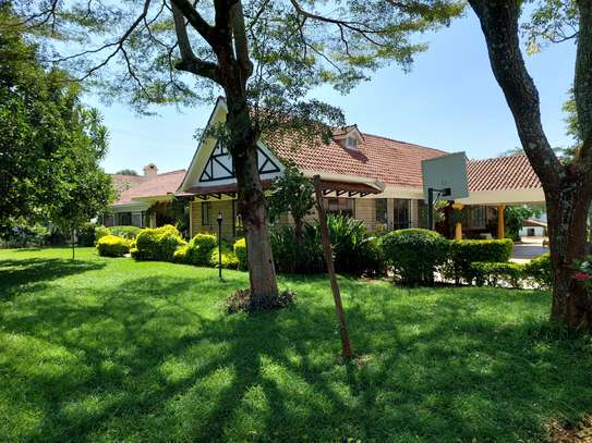 5 Bed House with En Suite at Runda Grove image 11