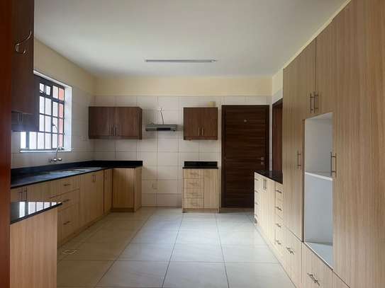 3 Bed Apartment with En Suite in Runda image 8