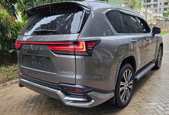 Lexus  Brand new LX600 2024 image 7