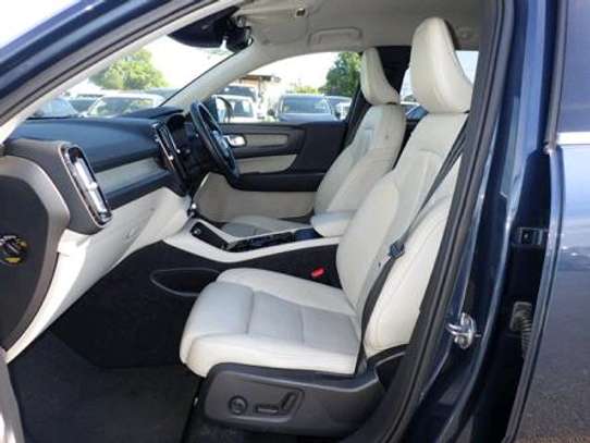 2018 Volvo xc40 image 7