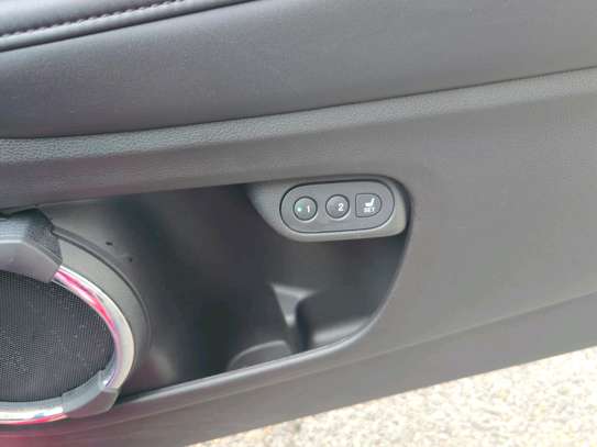 Honda vezel redwine image 8