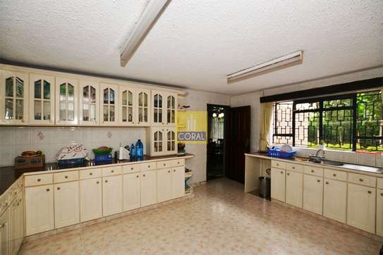 4 Bed House  in Kasarani image 15