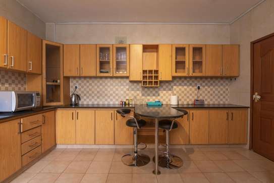Furnished 3 Bed Apartment with En Suite in Kileleshwa image 15