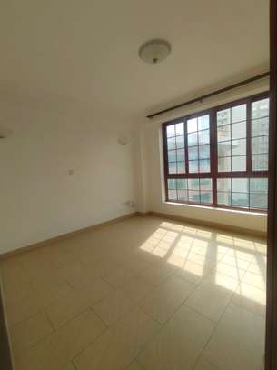 3 Bed Apartment with En Suite in Kilimani image 12