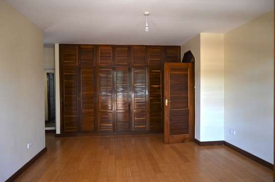 3 Bed Apartment with En Suite in Kilimani image 40