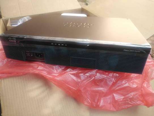 Brand New Cisco 2900 series router /2911 image 2