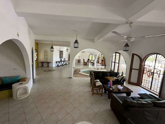 4 Bed Villa with En Suite at Watamu image 8
