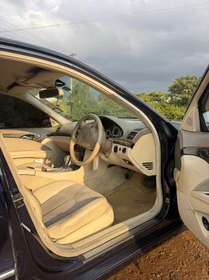 Merecedes Benz E320 image 3