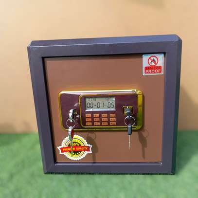 Safe Box: 40kgs Fireproof Design, Secure Locking System image 12