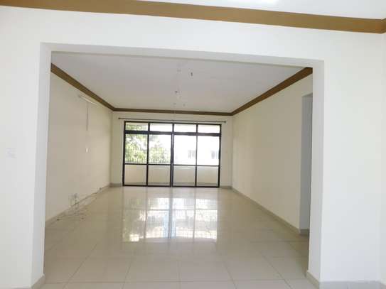 4 Bed Apartment with En Suite in Mombasa CBD image 5