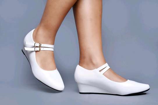Fancy heels.for ladies image 6