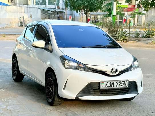 Toyota vitz 1300cc image 2