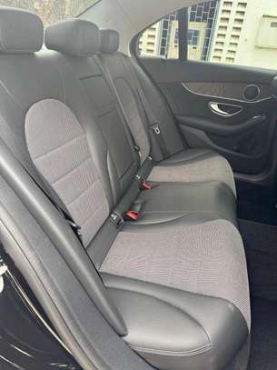 Mercedes Benz c180 image 10