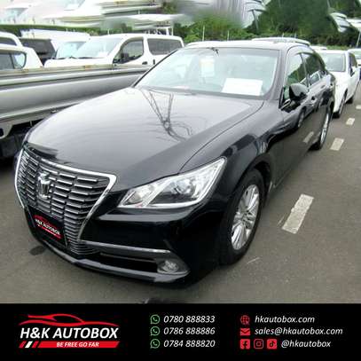 Toyota Crown Royal Saloon(10% Discount Whole of February) image 2