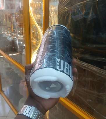 JBL Pulse 5 BT Speaker With 360°Led Lights image 7