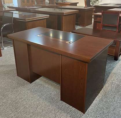Office Desk: 1.4M Executive Office Desk image 4