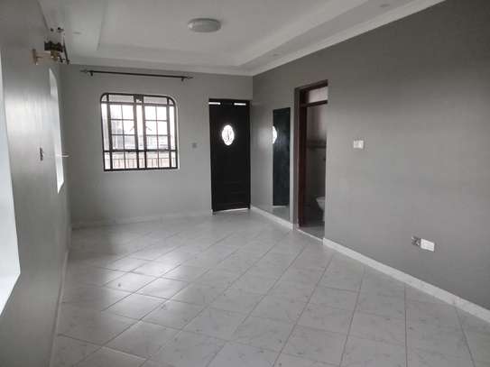 4 bedroom maisonette image 5