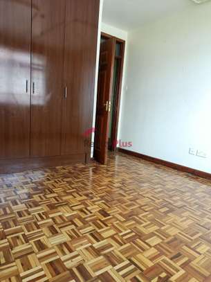 3 Bed Apartment with En Suite in Kilimani image 10