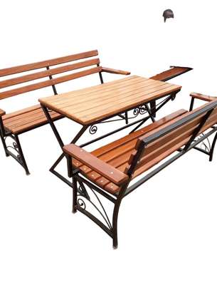 Garden bench tables/umbrella image 2