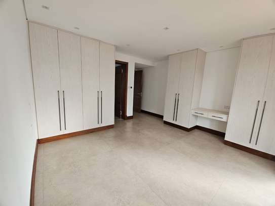 5 Bed House with En Suite in Kitisuru image 28