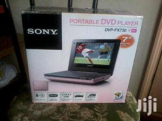 SONY portable DVD/USB player + 5 free movies image 4