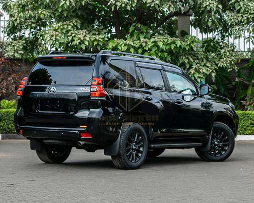 2023 Toyota land cruiser Prado TXL image 3