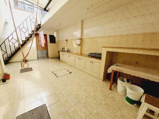 4 Bed Townhouse with En Suite at Westlands image 1