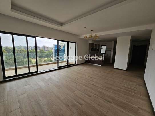 3 Bed Apartment with En Suite in Rosslyn image 12