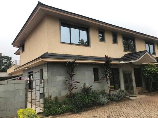 4 Bed Townhouse with En Suite at Hillview Close image 1