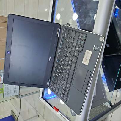 Dell Latitude E7240 Ultrabook PC image 1